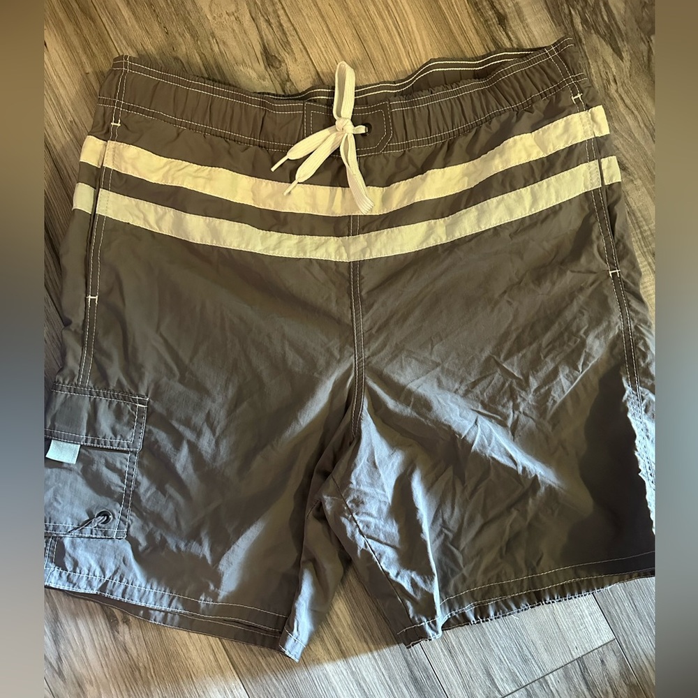Merona Men’s Swim Shorts with Pockets Stripe in Gray and White Size Medium